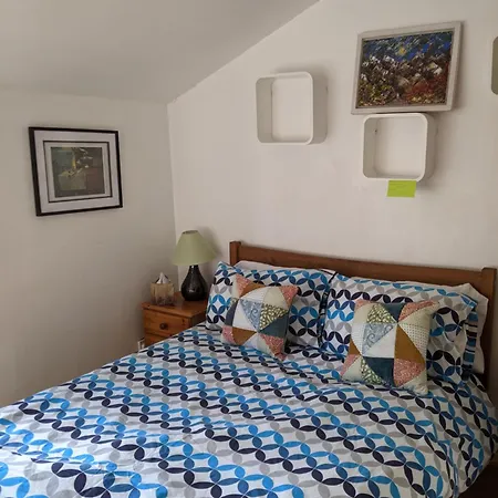 Central And Peaceful Room With Your Own Bathroom London Exterior photo